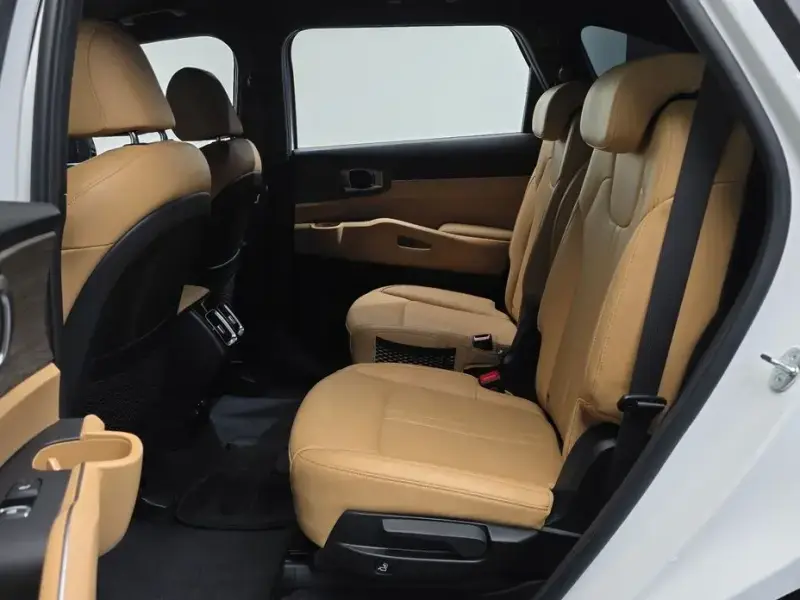 2023 Kia Sorento с пробегом 109 673 км