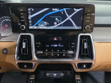 2023 Kia Sorento с пробегом 109 673 км