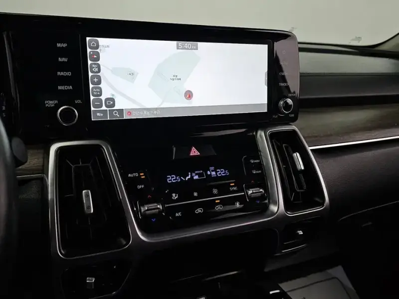2022 Kia Sorento с пробегом 75 541 км