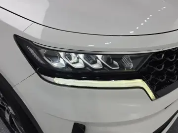 2023 Kia Sorento с пробегом 109 673 км