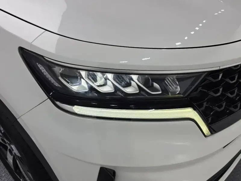2023 Kia Sorento с пробегом 109 673 км
