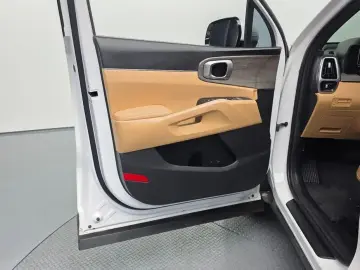 2023 Kia Sorento с пробегом 109 673 км