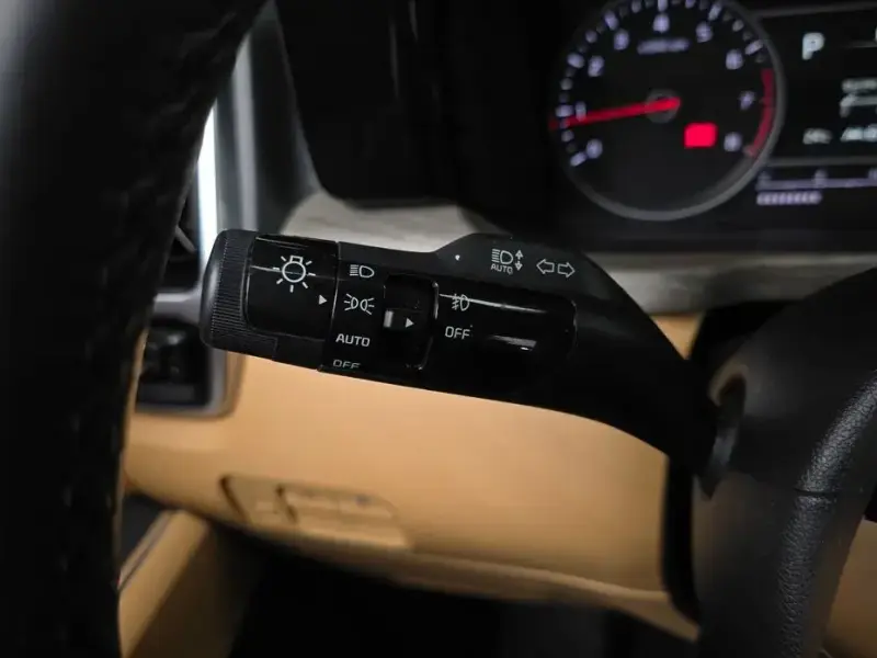 2023 Kia Sorento с пробегом 109 673 км