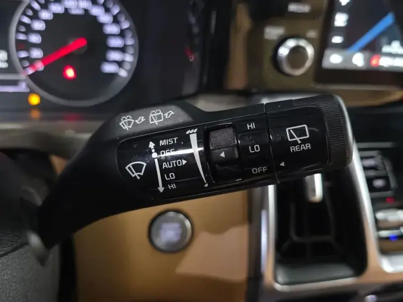 2023 Kia Sorento с пробегом 109 673 км