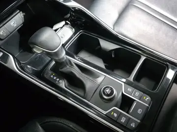 2022 Kia Sorento с пробегом 108 351 км