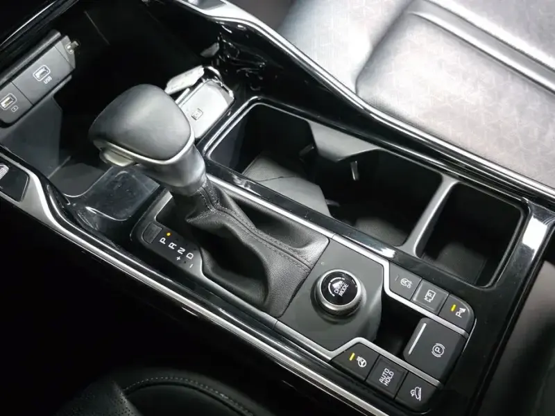 2022 Kia Sorento с пробегом 108 351 км