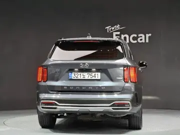 2021 Kia Sorento с пробегом 28 295 км