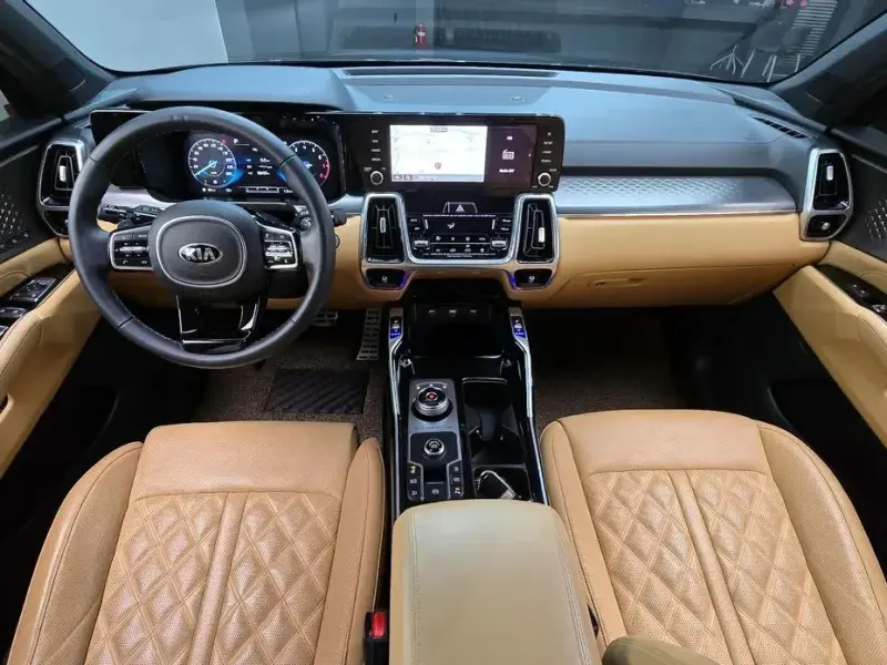 2021 Kia Sorento с пробегом 18 015 км