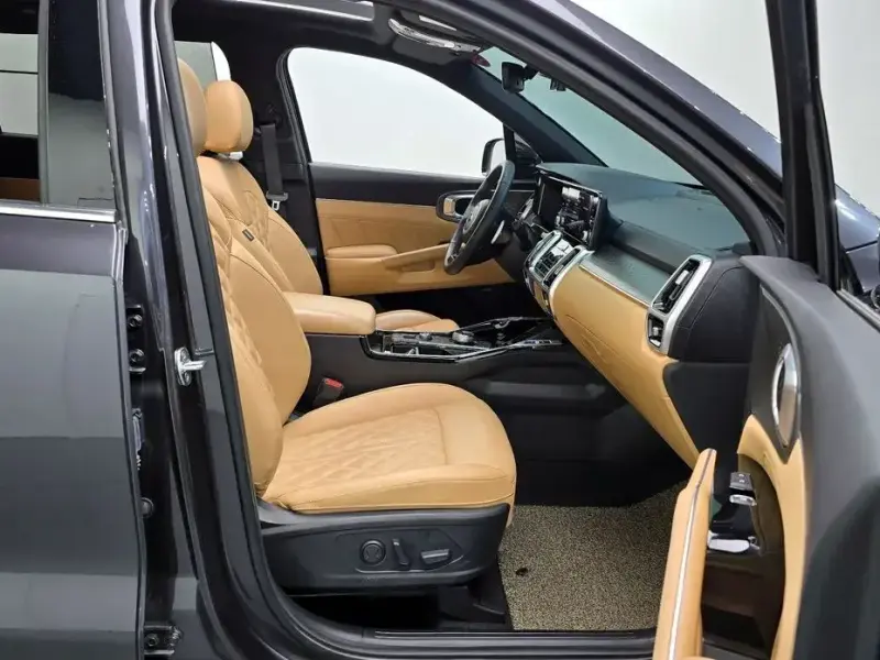 2021 Kia Sorento с пробегом 18 015 км