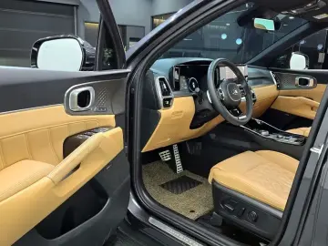 2021 Kia Sorento с пробегом 18 015 км