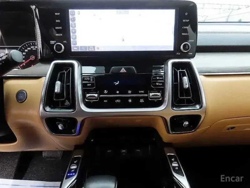 2021 Kia Sorento с пробегом 14 594 км