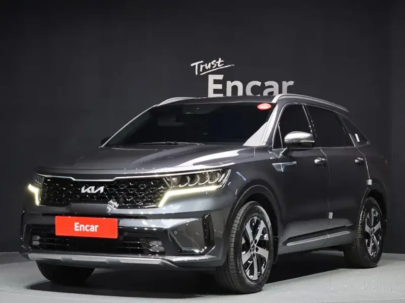 2023 Kia Sorento с пробегом 42 064 км