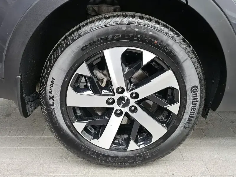 2023 Kia Sorento с пробегом 42 064 км