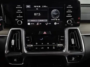 2023 Kia Sorento с пробегом 42 064 км