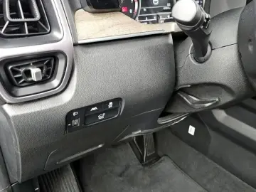 2023 Kia Sorento с пробегом 42 064 км