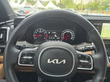 2022 Kia Sorento с пробегом 66 016 км