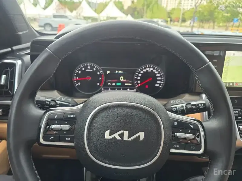 2022 Kia Sorento с пробегом 66 016 км