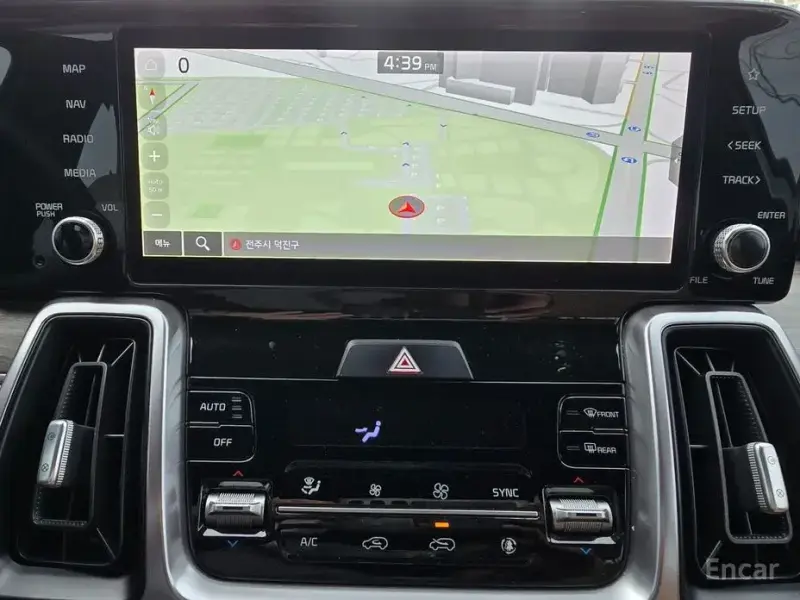 2022 Kia Sorento с пробегом 66 016 км