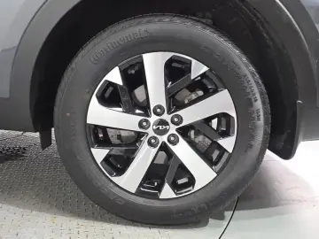 2023 Kia Sorento с пробегом 28 410 км