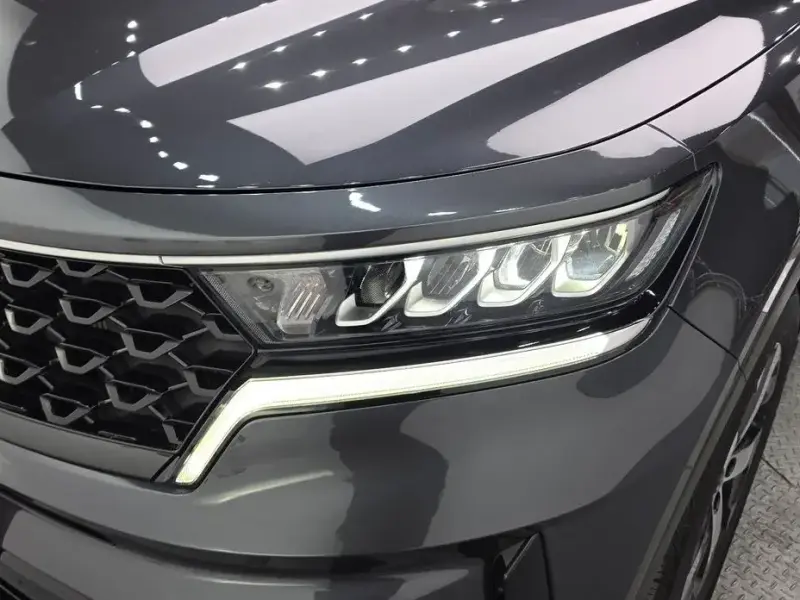 2023 Kia Sorento с пробегом 28 410 км