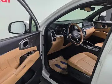 2022 Kia Sorento с пробегом 48 944 км