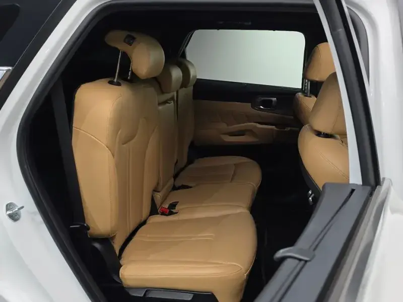 2022 Kia Sorento с пробегом 48 944 км