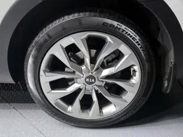 2021 Kia Sorento с пробегом 81 785 км