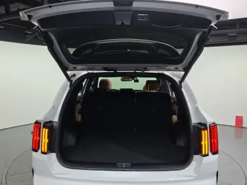 2022 Kia Sorento с пробегом 48 944 км
