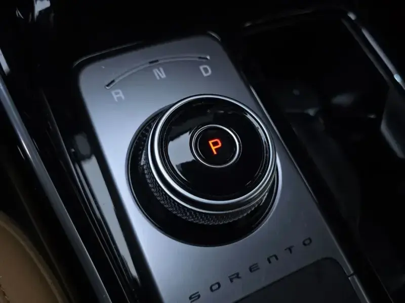 2023 Kia Sorento с пробегом 55 827 км