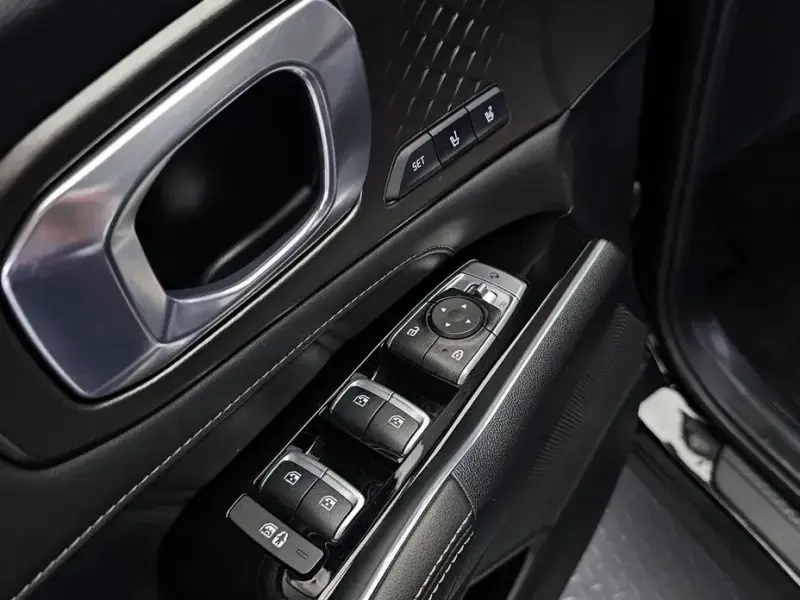 2023 Kia Sorento с пробегом 48 677 км