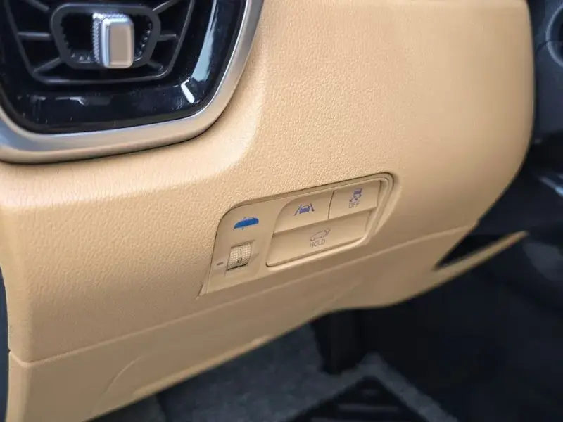 2023 Kia Sorento с пробегом 55 827 км