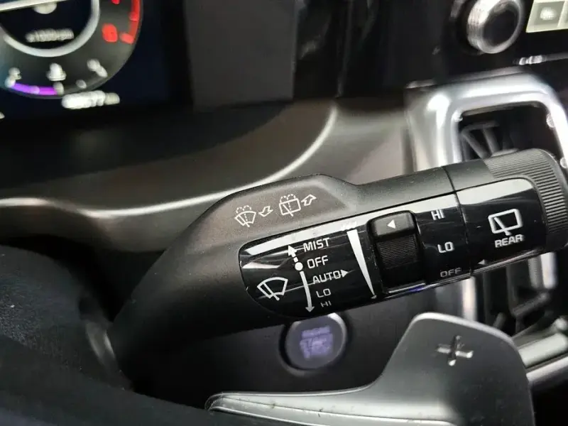 2023 Kia Sorento с пробегом 48 677 км