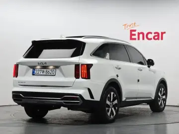 2023 Kia Sorento с пробегом 51 811 км