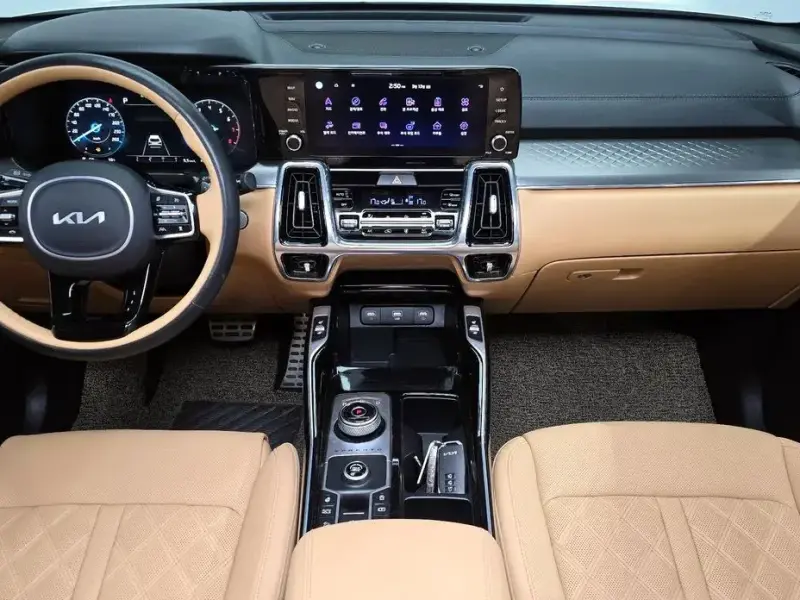 2023 Kia Sorento с пробегом 51 811 км