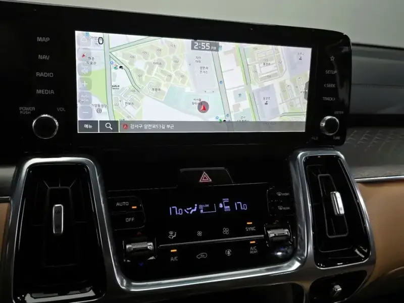 2023 Kia Sorento с пробегом 51 811 км