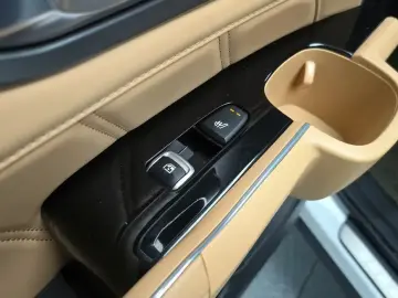2023 Kia Sorento с пробегом 51 811 км
