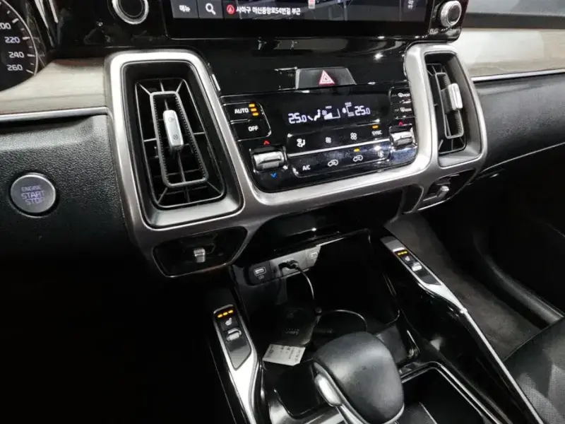 2021 Kia Sorento с пробегом 19 023 км