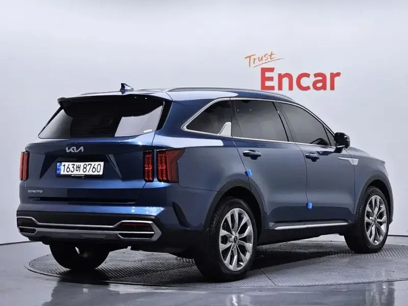 2023 Kia Sorento с пробегом 57 585 км