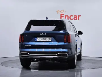 2023 Kia Sorento с пробегом 57 585 км