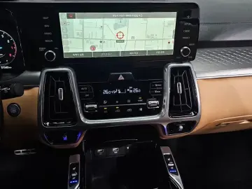 2023 Kia Sorento с пробегом 57 585 км