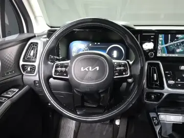 2022 Kia Sorento с пробегом 58 405 км
