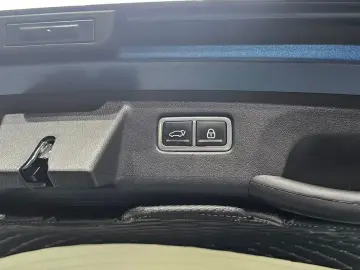 2023 Kia Sorento с пробегом 57 585 км