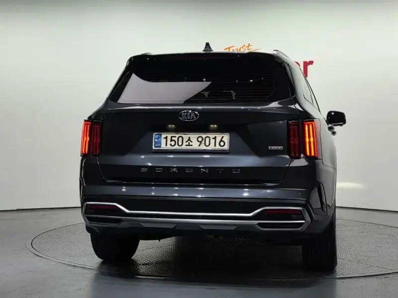 2020 Kia Sorento с пробегом 12 884 км