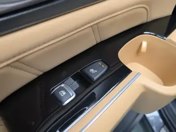 2020 Kia Sorento с пробегом 12 884 км