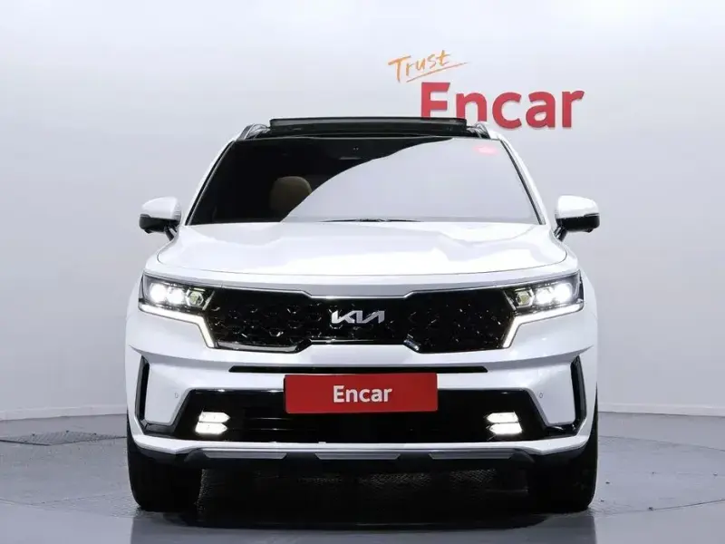 2023 Kia Sorento с пробегом 55 024 км