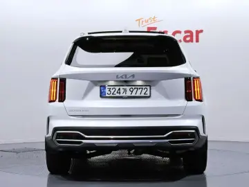 2023 Kia Sorento с пробегом 55 024 км
