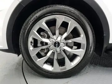 2023 Kia Sorento с пробегом 55 024 км
