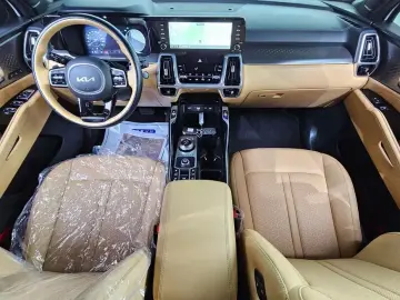 2023 Kia Sorento с пробегом 43 941 км