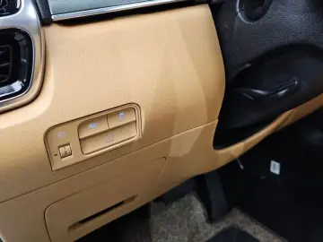 2023 Kia Sorento с пробегом 55 024 км