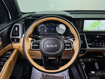 2023 Kia Sorento с пробегом 43 941 км